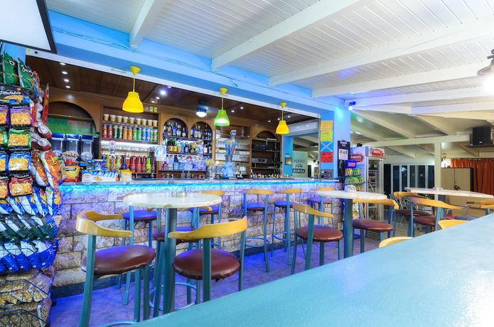 Imagen del bar/restaurante del Hotel Aeon. Foto 4