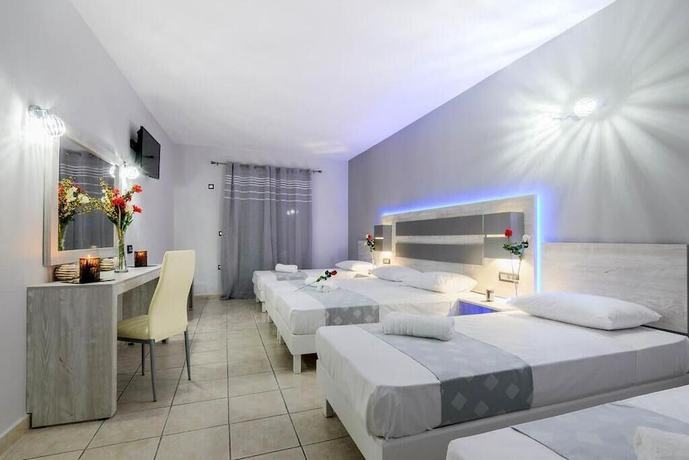 Imagen de la habitación del Hotel Aeon. Foto 9