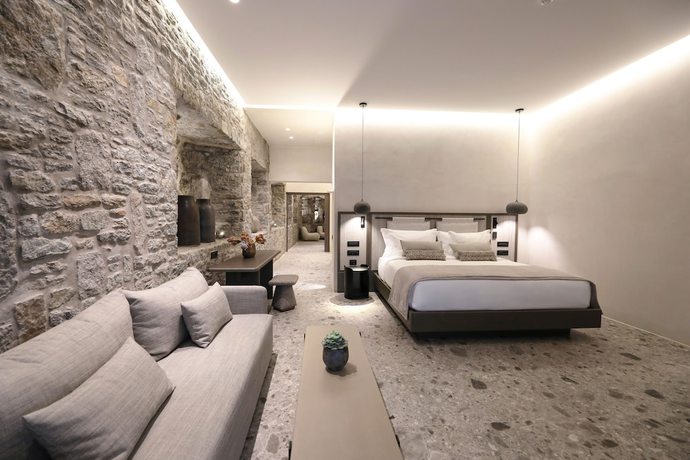 Imagen de la habitación del Hotel Aeonic Suites and Spa. Foto 2