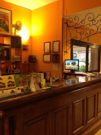 Imagen de los interiores del Hotel Aer Malpensa. Foto 19