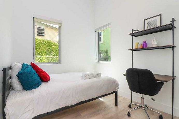 Imagen de la habitación del Hotel Aerie Apartments. Foto 13
