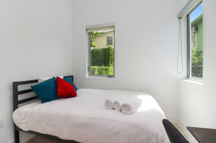 Imagen de la habitación del Hotel Aerie Apartments. Foto 17
