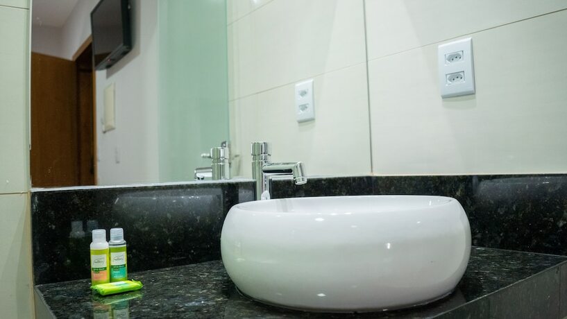 Imagen de la habitación del Hotel Aero Inn, Uberl&acirc;ndia. Foto 17