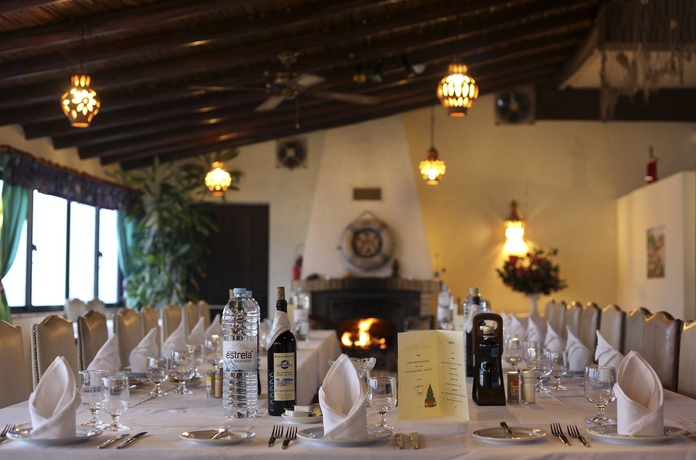 Imagen del bar/restaurante del Hotel Aeromar. Foto 2