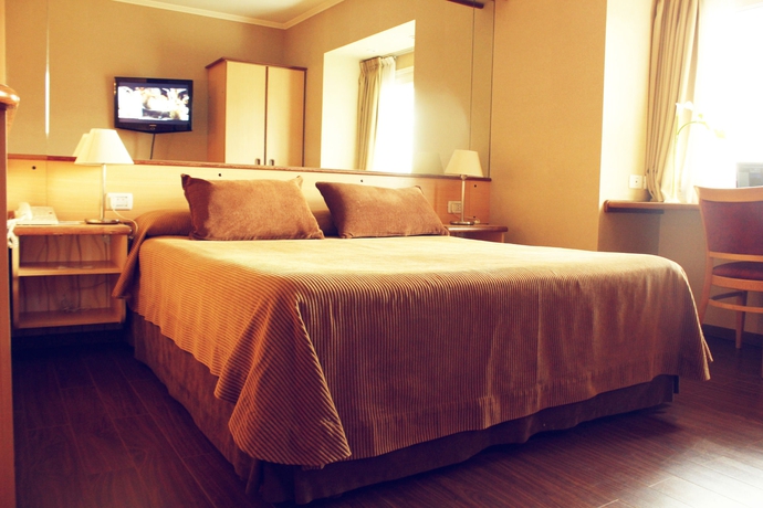 Imagen de la habitación del Hotel Aeroparque Inn And Suites. Foto 10