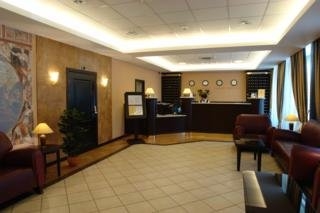 Imagen de los interiores del Hotel Aeropolis. Foto 4