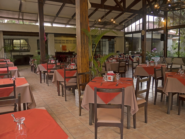 Imagen del bar/restaurante del Hotel Aeropuerto, Alajuela ciudad. Foto 4