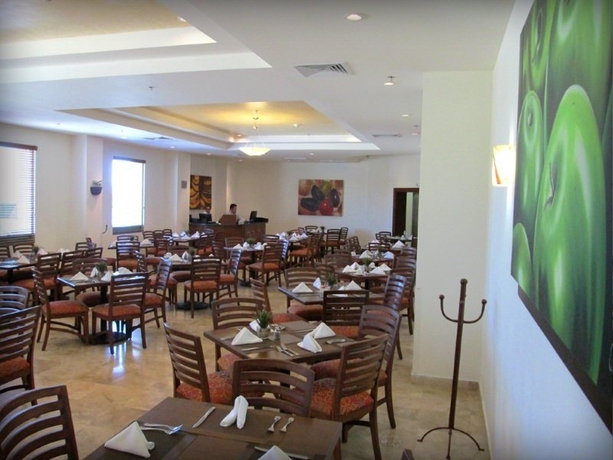 Imagen general del Hotel Aeropuerto Los Cabos. Foto 10