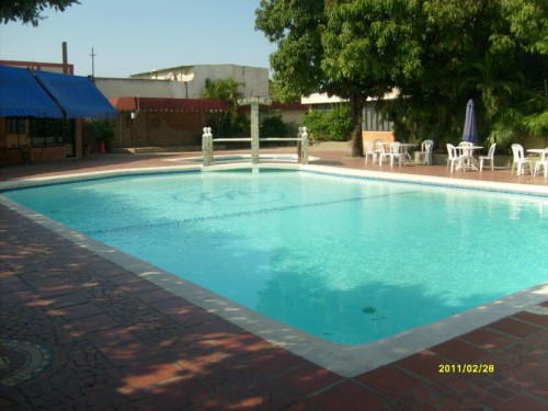 Imagen de la piscina del Hotel Aeropuerto, Maracaibo. Foto 6