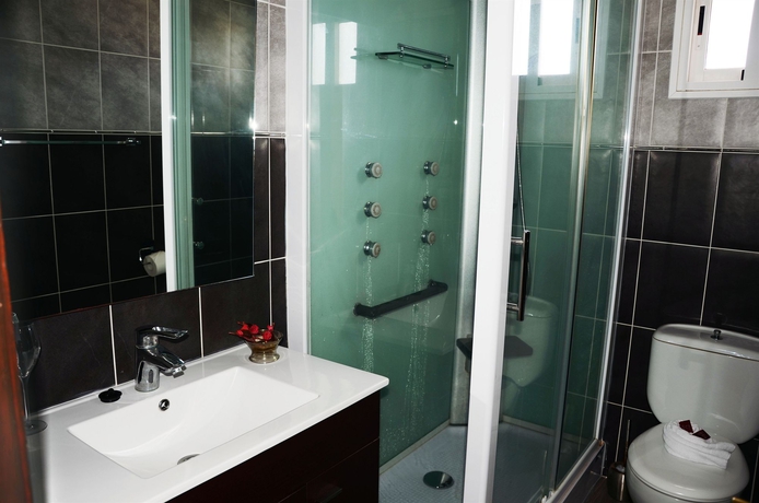 Imagen de la habitación del Hotel Aeropuerto Sur. Foto 12