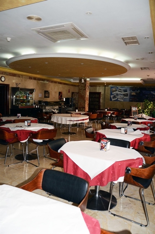 Imagen del bar/restaurante del Hotel Aeropuerto Sur. Foto 8