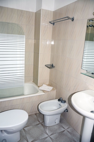 Imagen de la habitación del Hotel Aeropuerto Sur. Foto 14