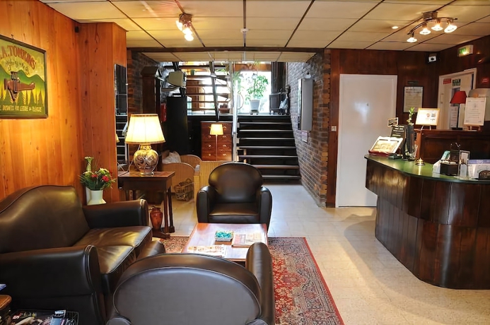 Imagen del bar/restaurante del Hotel Aerotel Etape Du Silence. Foto 2