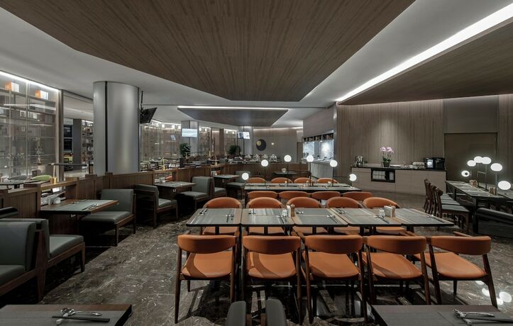 Imagen del bar/restaurante del Hotel Aerotel. Foto 12