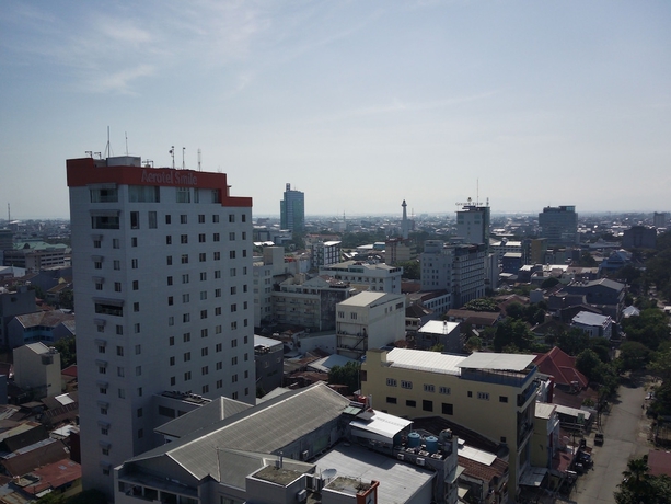 Imagen general del Hotel Aerotel Smile Makassar. Foto 1