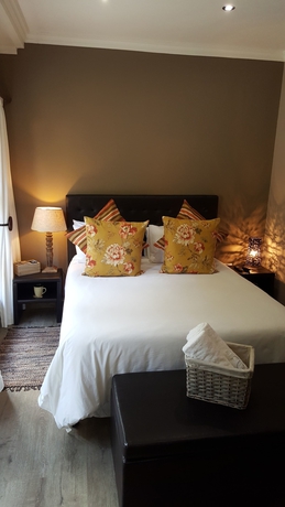 Imagen de la habitación del Hotel Aerotropolis Guest Lodge. Foto 11