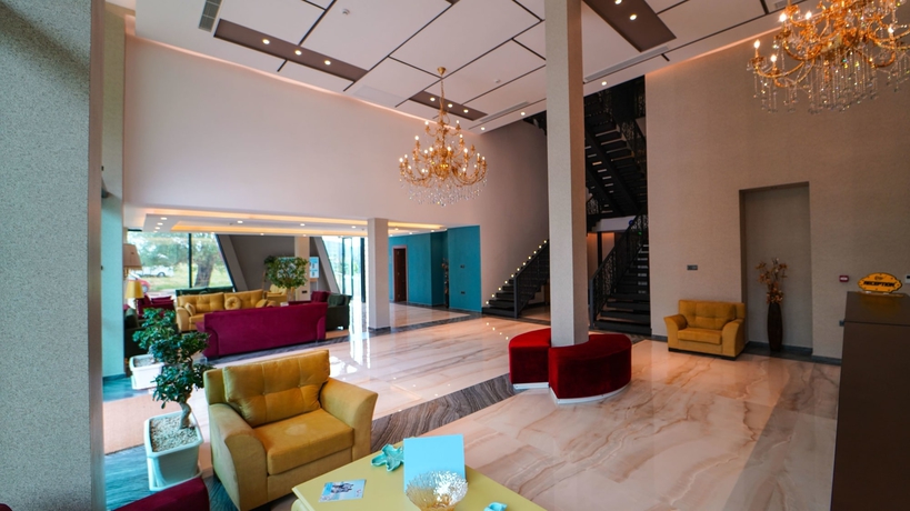 Imagen de los interiores del Hotel Aes Club. Foto 13