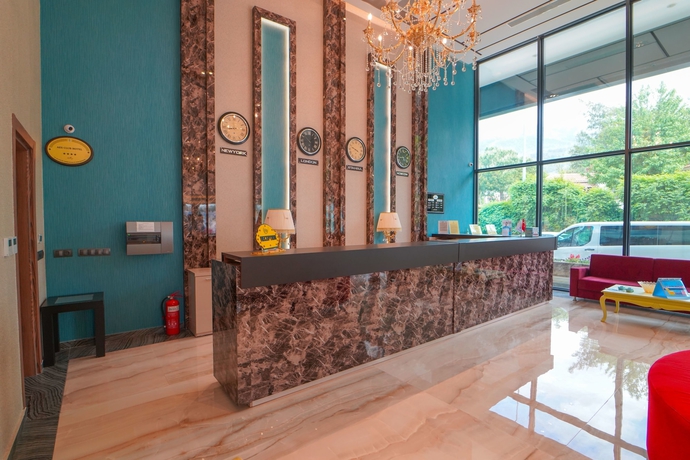 Imagen de los interiores del Hotel Aes Club. Foto 17