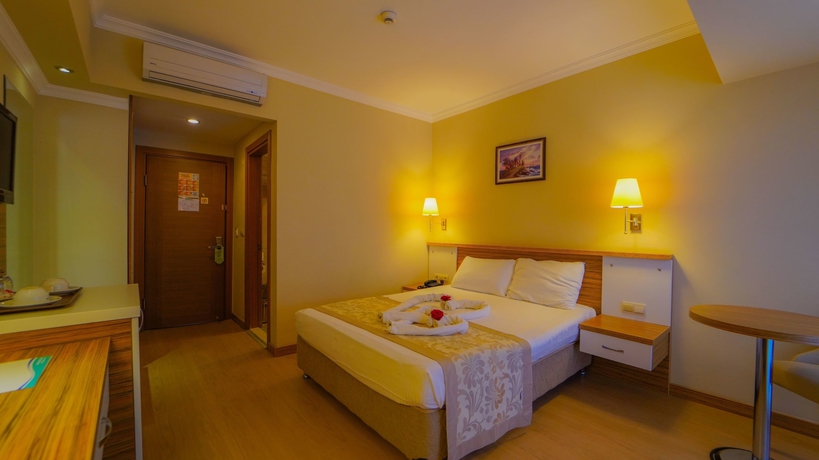 Imagen de la habitación del Hotel Aes Club. Foto 4