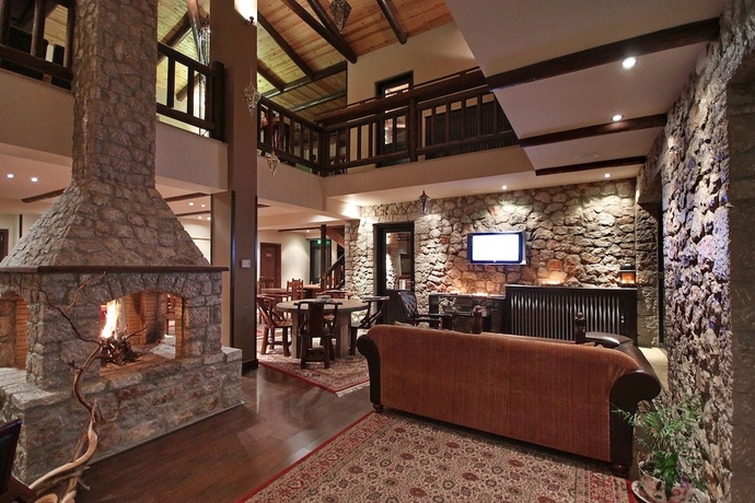 Imagen de los interiores del Hotel Aesko Resort. Foto 19