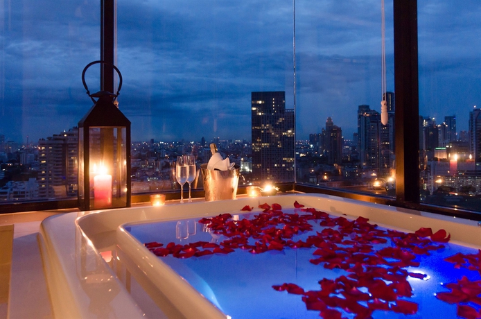 Imagen de la habitación del Hotel Aetas Lumpini. Foto 11