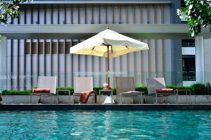 Imagen de la piscina del Hotel Aetas Residence. Foto 15
