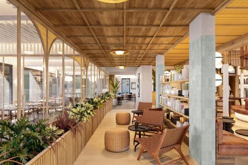 Imagen de los interiores del Hotel Aethos Ericeira. Foto 18