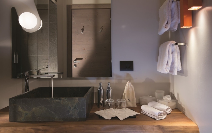 Imagen de la habitación del Hotel Aethos Monterosa. Foto 9