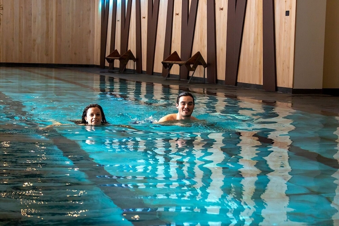 Imagen de la piscina del Hotel Aethos Monterosa. Foto 17