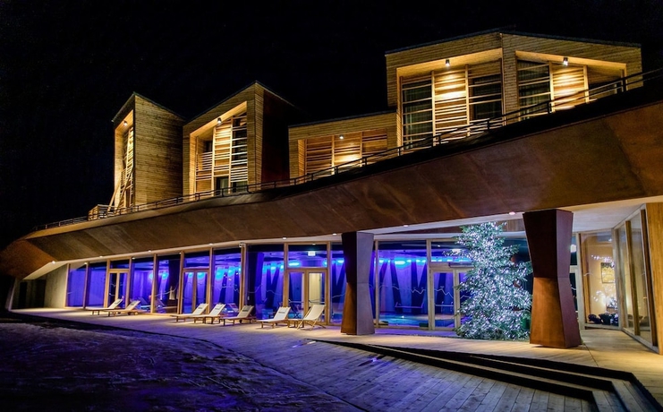 Imagen de la piscina del Hotel Aethos Monterosa. Foto 19