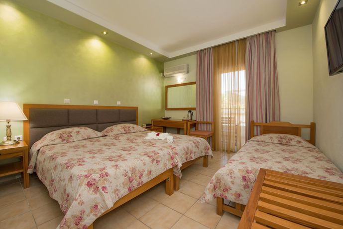 Imagen de la habitación del Hotel Aethria, Tasos Ciudad. Foto 8