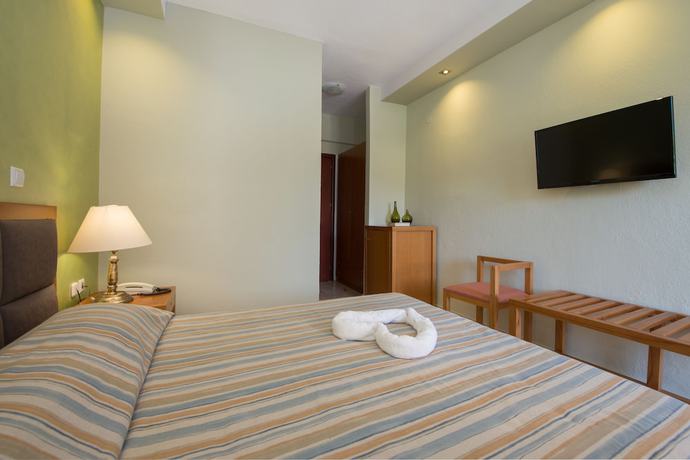 Imagen de la habitación del Hotel Aethria, Tasos Ciudad. Foto 10