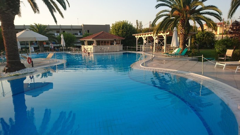 Imagen de la piscina del Hotel Aethria, Tasos Ciudad. Foto 20