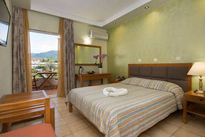 Imagen de la habitación del Hotel Aethria, Tasos Ciudad. Foto 17