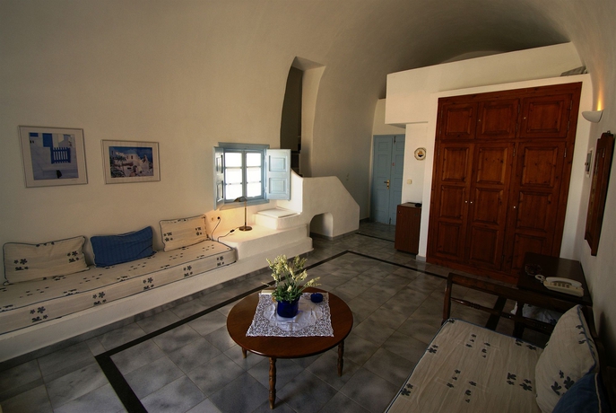 Imagen de los interiores del Hotel Aethrio Sunset Village - Oia. Foto 14