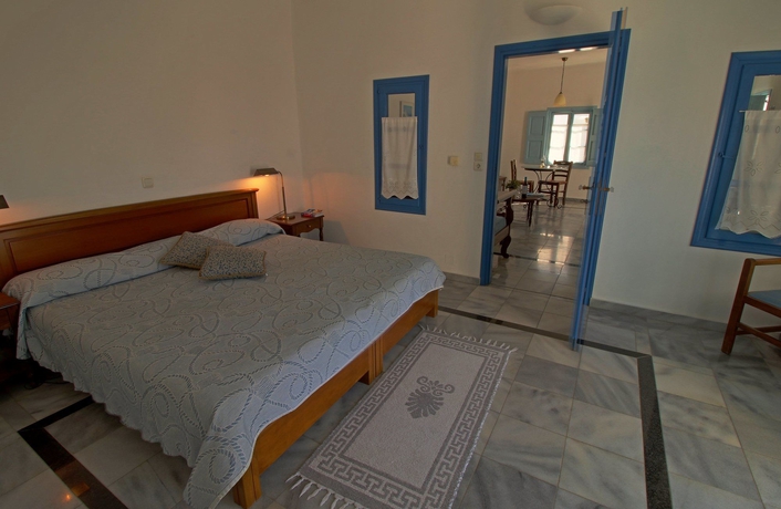 Imagen de la habitación del Hotel Aethrio Sunset Village - Oia. Foto 9