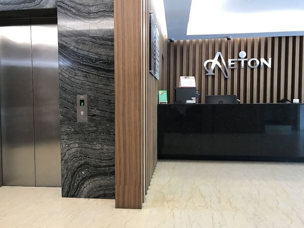Imagen de los interiores del Hotel Aeton. Foto 16