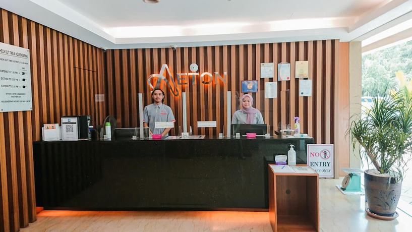 Imagen de los interiores del Hotel Aeton. Foto 17