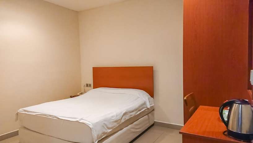 Imagen de la habitación del Hotel Aeton. Foto 8