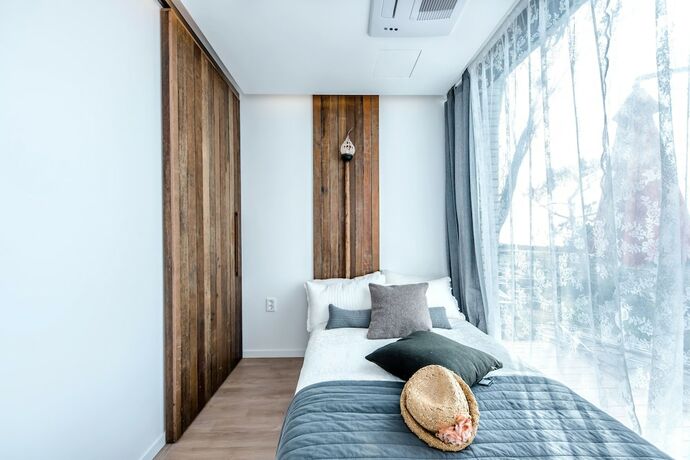 Imagen de la habitación del Hotel Aewol Bada Town House. Foto 33