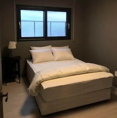 Imagen de la habitación del Hotel Aewol Brick House. Foto 28