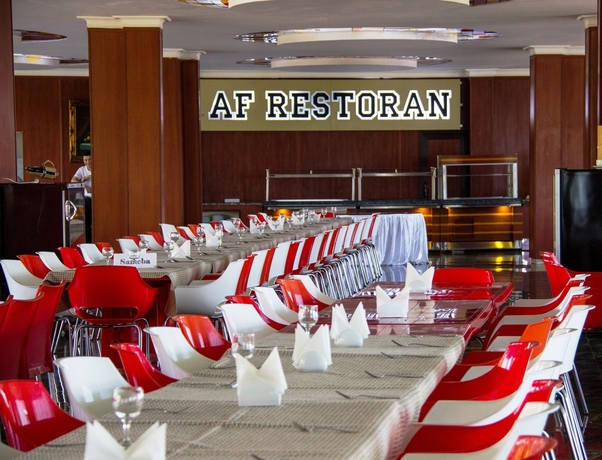 Imagen del bar/restaurante del Hotel Af -aqua Park. Foto 5