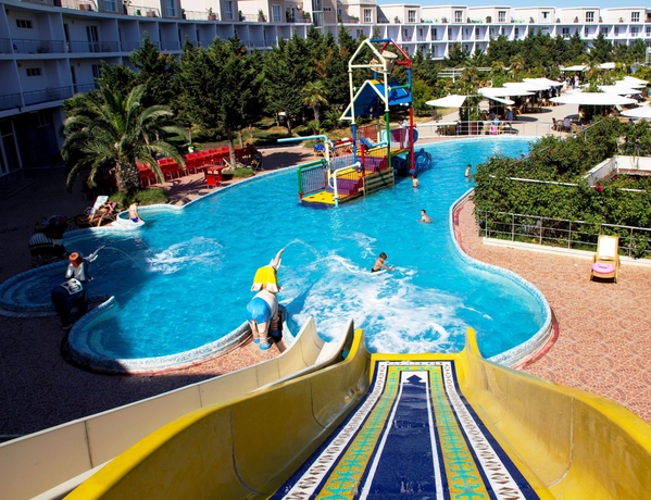Imagen de la piscina del Hotel Af -aqua Park. Foto 14