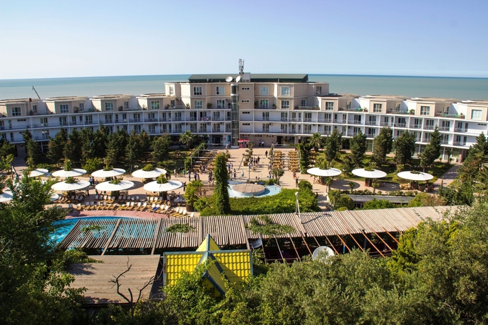 Imagen de los exteriores del Hotel Af -aqua Park. Foto 8