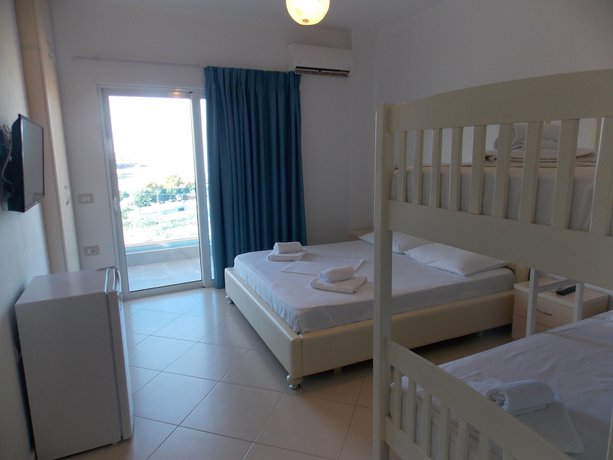 Imagen de la habitación del Hotel Afa, Ksamil. Foto 15