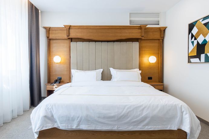 Imagen de la habitación del Hotel Afa, Pristina. Foto 7