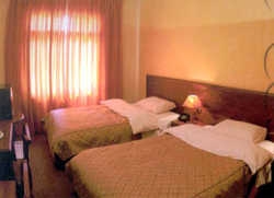 Imagen de la habitación del Hotel Afamia. Foto 4