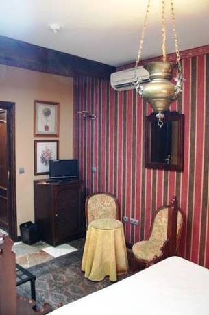 Imagen de la habitación del Hotel Afan De Rivera. Foto 3