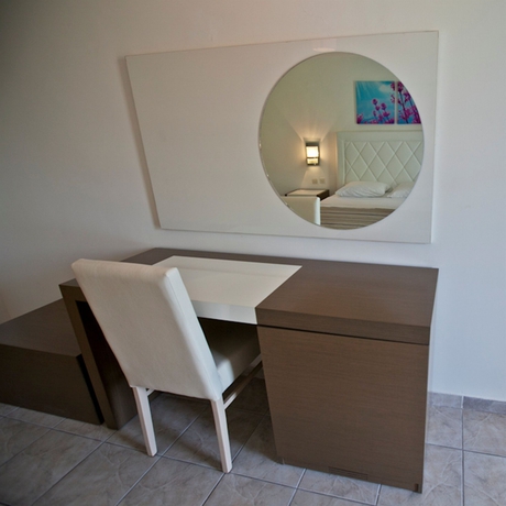 Imagen de la habitación del Hotel Afandou Mare. Foto 4