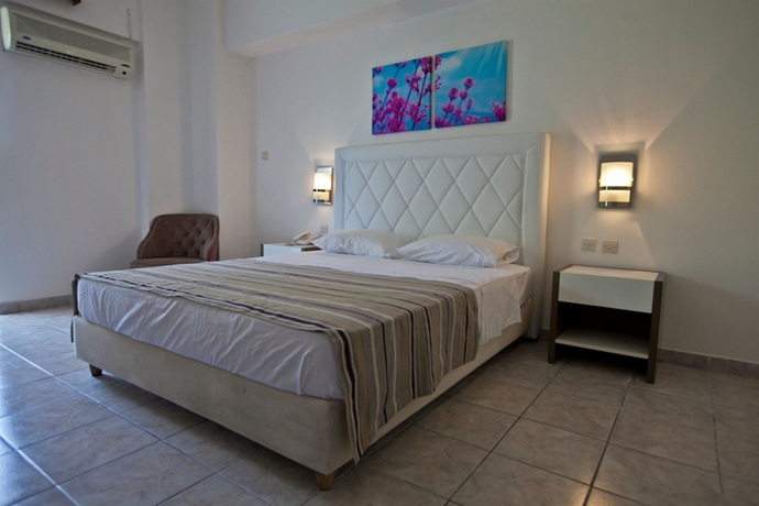Imagen de la habitación del Hotel Afandou Mare. Foto 9